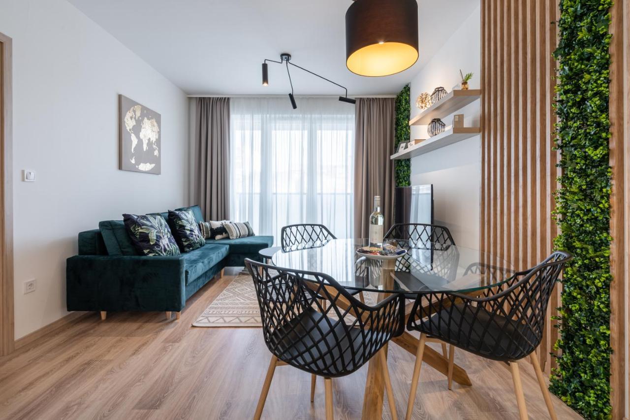 WestSide River Apartment Boedapest Buitenkant foto